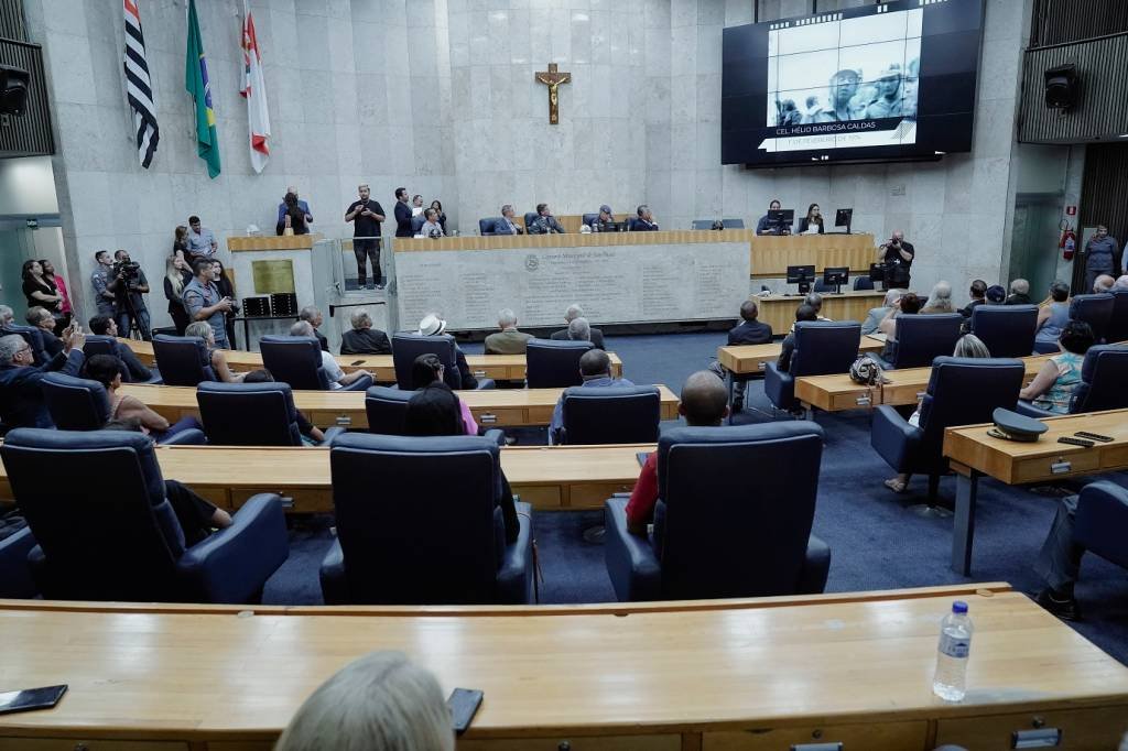 Câmara Municipal de São Paulo retoma atividades legislativas com sessão que durou 10 minutos