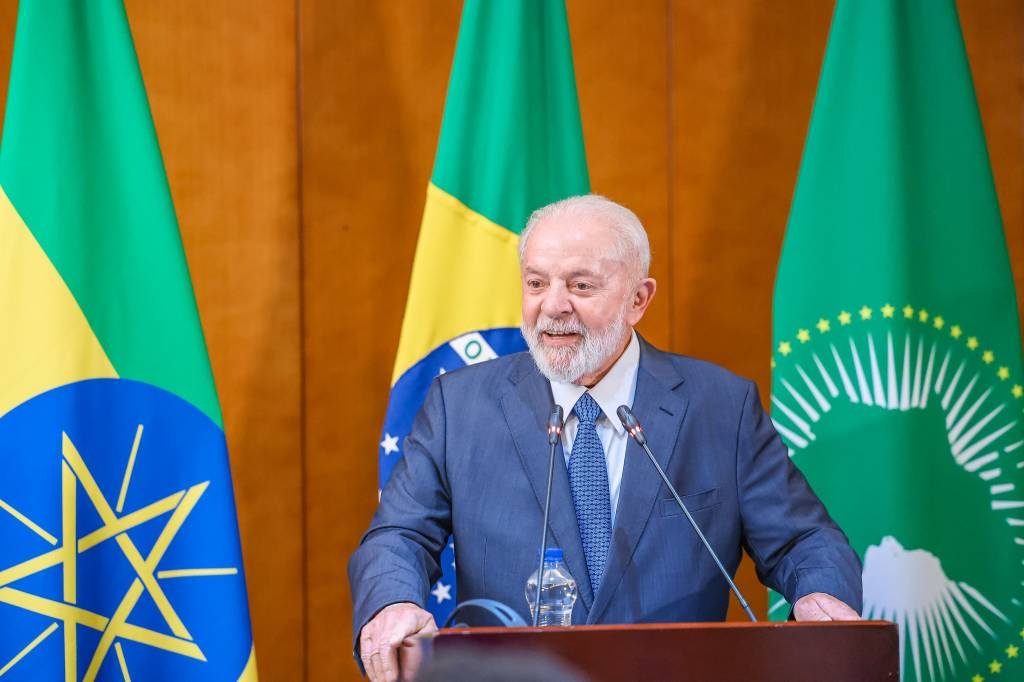 Aprovação de proposta sobre regulamentação para motorista de app não será fácil, avisa Lula