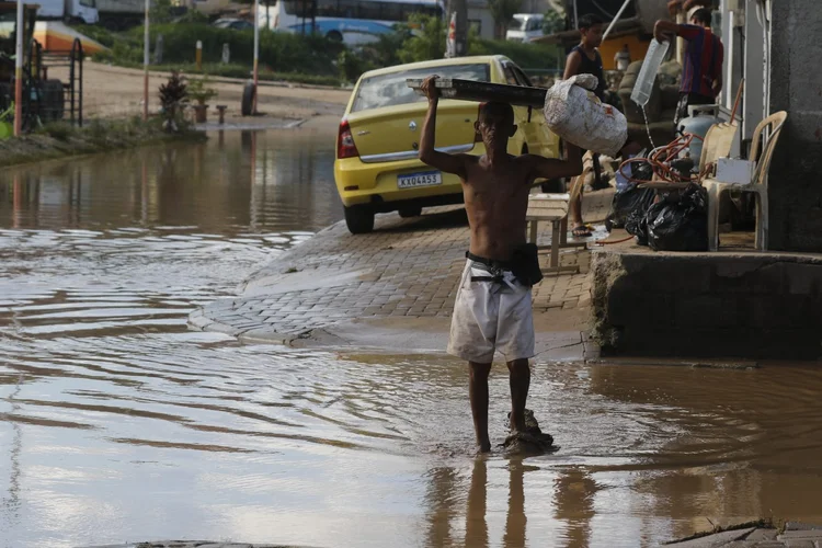 Alerta: enfrentamento da crise climática envolve mitigação e adaptação de infraestruturas ao risco de catástrofes provocadas pelas mudanças no clima (Fernando Frazão/Agência Brasil)
