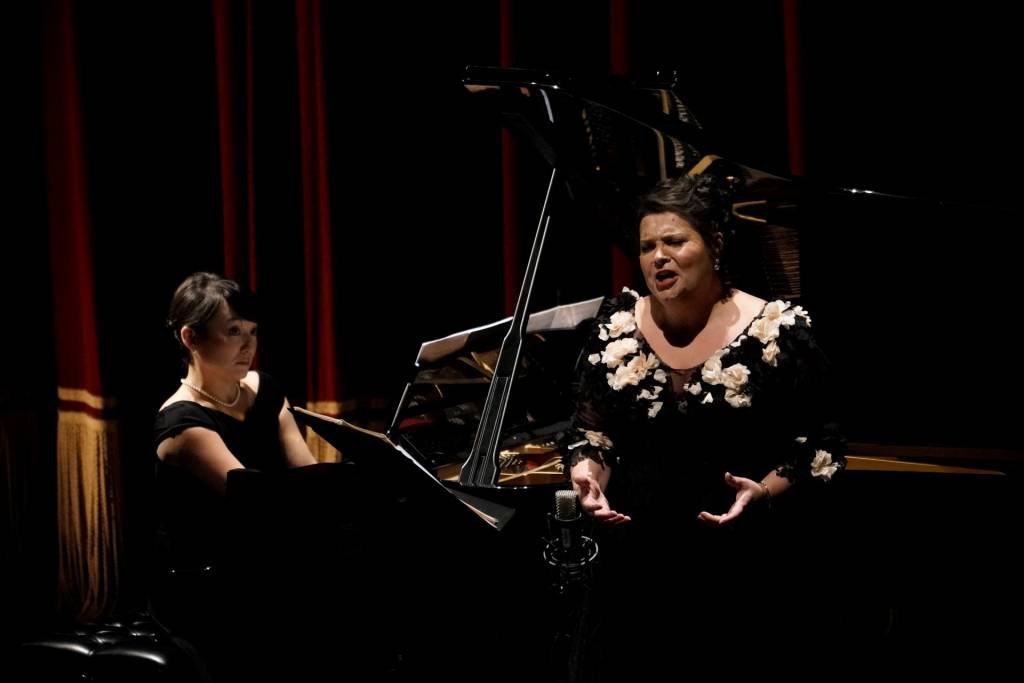 Bússola Cultural: escola de música Tom Jobim faz semana dedicada às mulheres