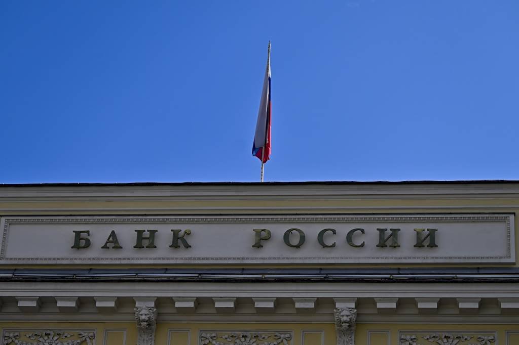 BC da Rússia mantém taxa de juros em 16%, mas aponta que manterá restrição por tempo prolongado
