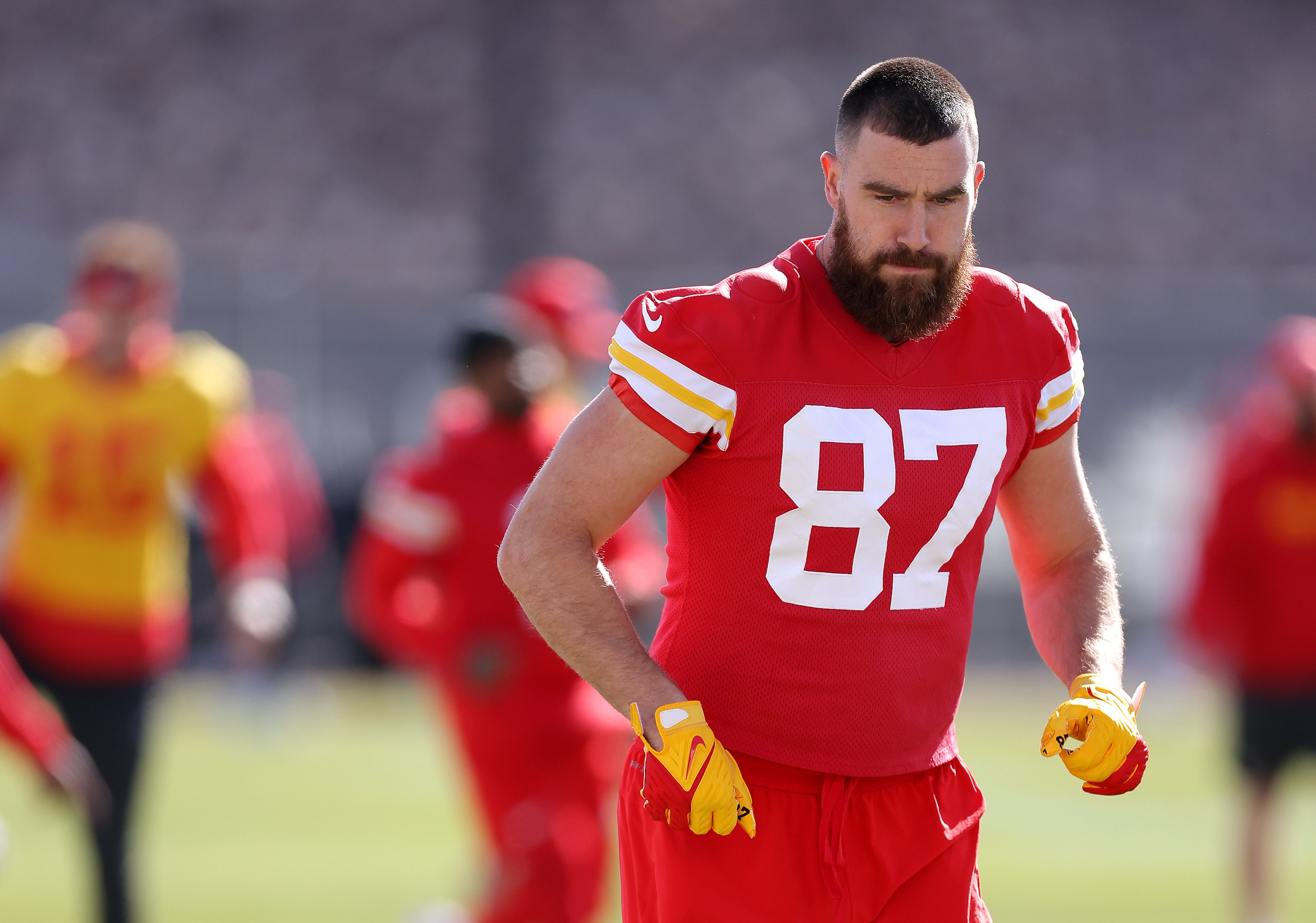 HENDERSON, NEVADA - FEBRUARY 07: Tight-end Travis Kelce #87 warms up during Kansas City Chiefs practice ahead of Super Bowl LVIII at the Las Vegas Raiders Headquarters/Intermountain Healthcare Performance Center on February 07, 2024 in Henderson, Nevada. (Photo by Jamie Squire/Getty Images)