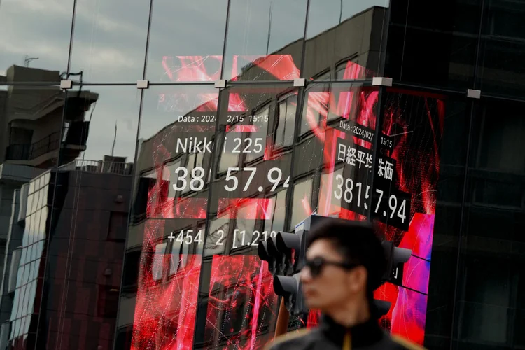 Com a queda do PIB, Japão agora é quarta economia do mundo, superado pela Alemanha. (KAZUHIRO NOGI/AFP/Getty Images)