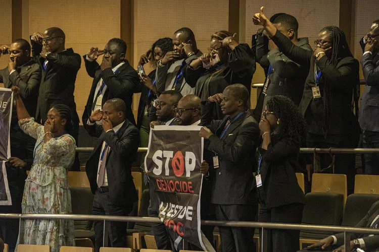 Durante a noite, moradores da região, entre eles um correspondente da AFP, ouviram duas fortes explosões (AMANUEL SILESHI/AFP/Getty Images)