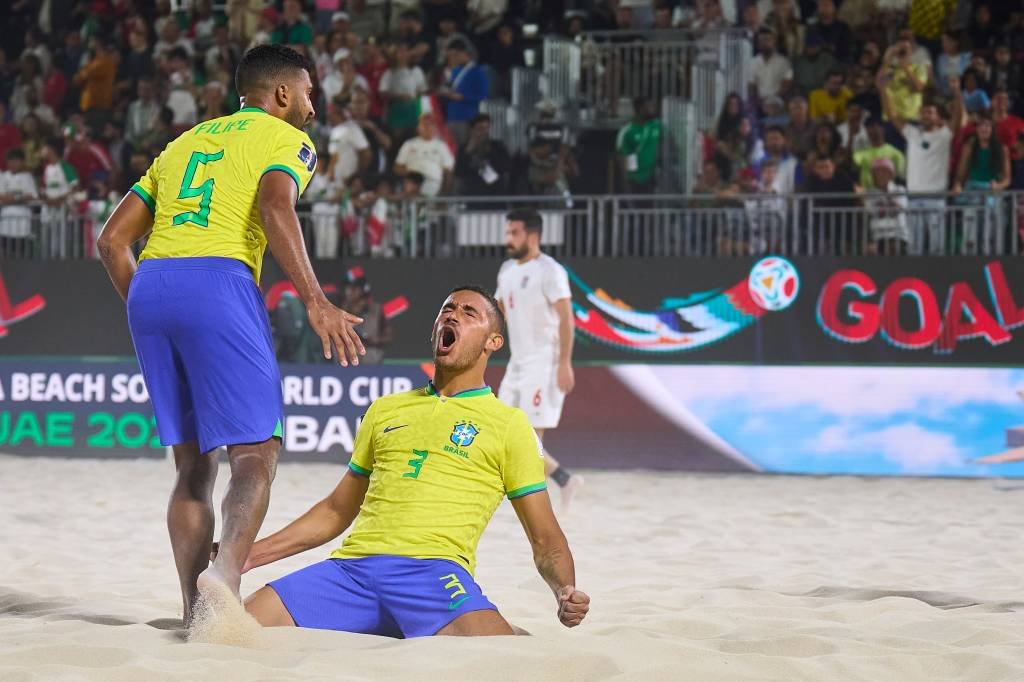 Brasil vai à final da Copa do Mundo de Futebol de Areia