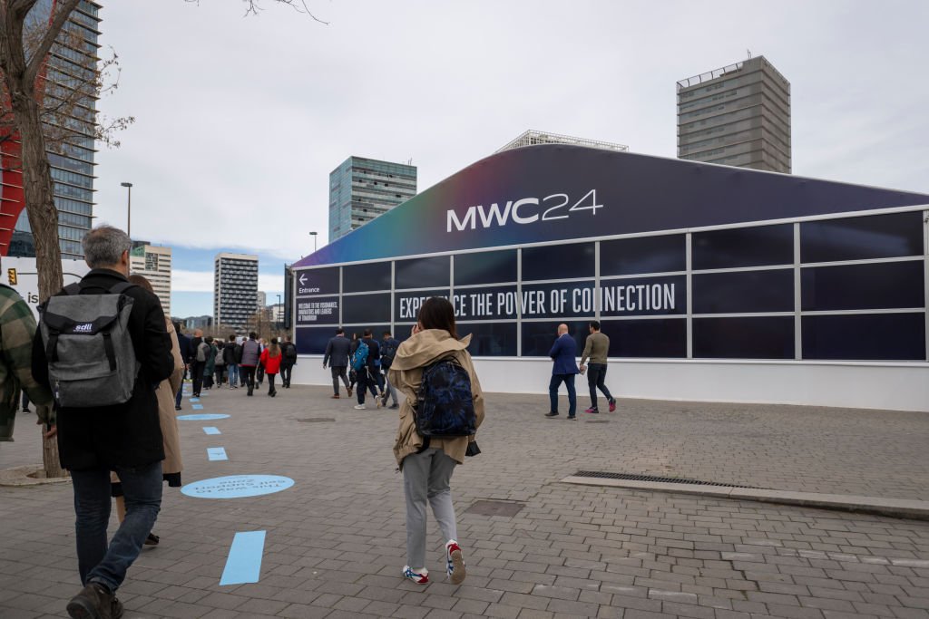 O Mobile World Congress em Barcelona é o maior evento de tecnologia móvel do mundo, com mais de 100.000 participantes e 2.400 expositores