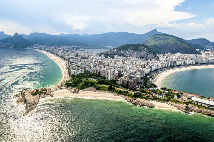 Vista aéra do Arpoador, entre Ipanema e Copacabana, no Rio de Janeiro (Getty Images/Getty Images)