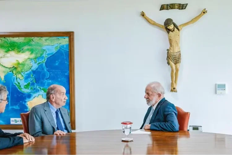 Aloysio e Lula se reuniram no Palácio do Planalto nesta seguda-feira, quando a decisão também foi anunciada (Ricardo Stuckert/Flickr)