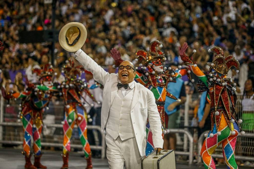 Com homenagem a Mario de Andrade, Mocidade Alegre é bi-campeã do Carnaval de SP em 2024