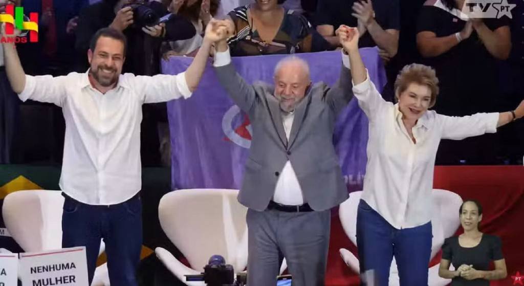 Em evento com Lula, Marta Suplicy volta ao PT após nove anos para ser vice de Boulos