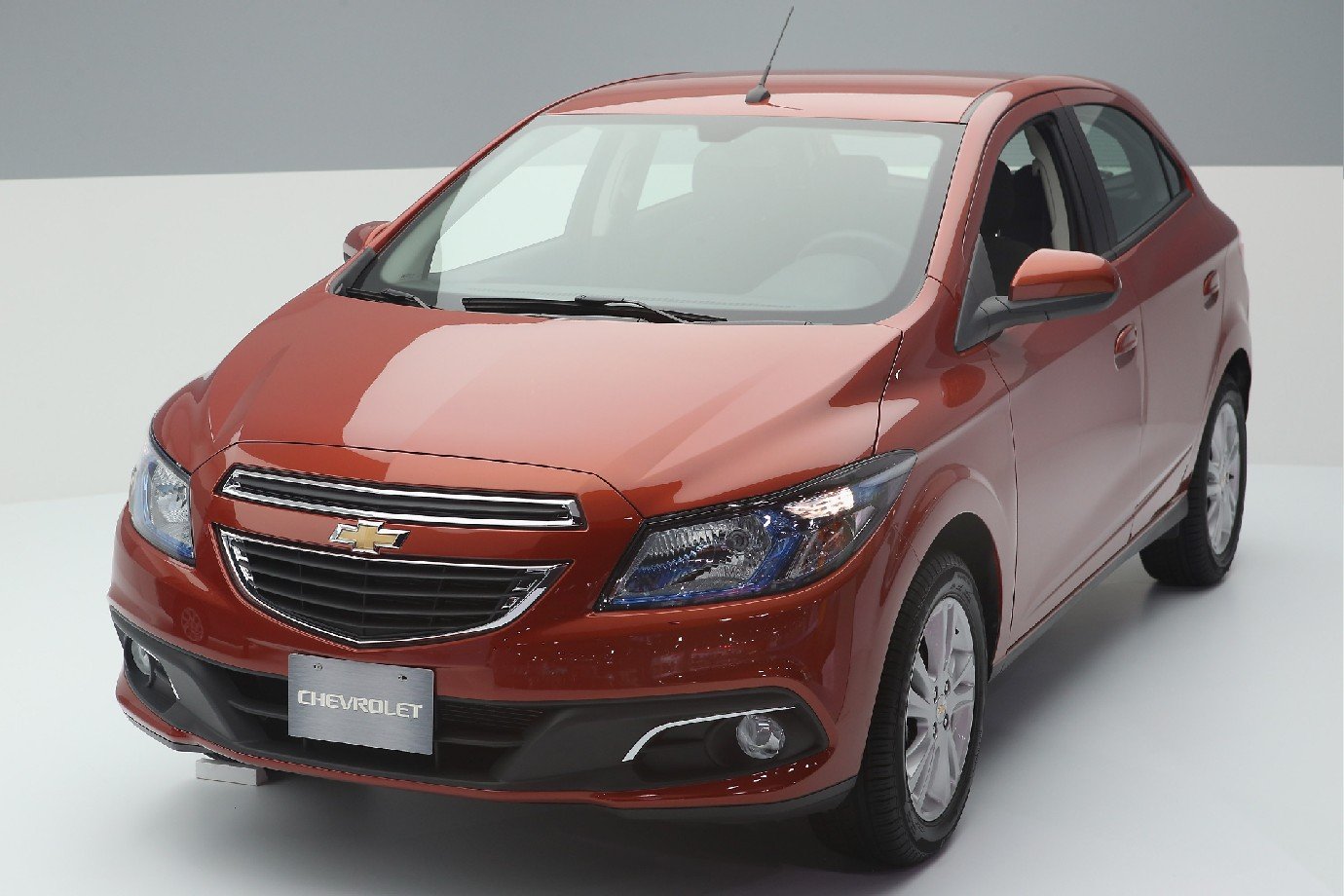 Últimos dias para leilão da Receita Federal com Chevrolet Onix por R$ 40 mil; veja como participar