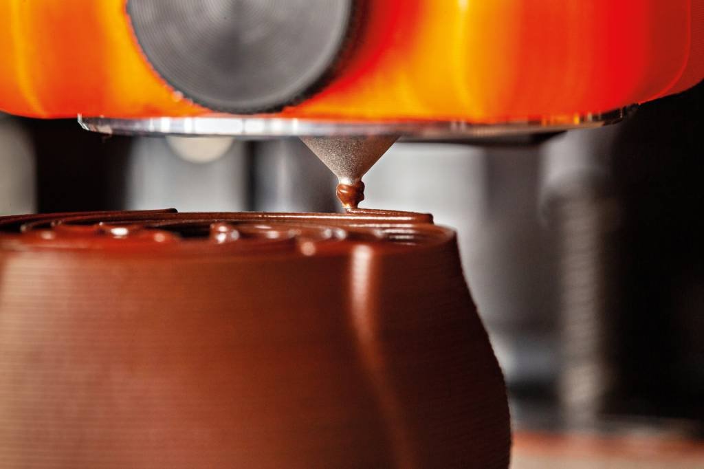 Com essa impressora 3D, você pode imprimir chocolate em casa