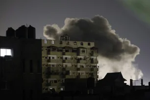 Imagem referente à matéria: Ataque em zona humanitária em Rafah mata 40 pessoas, diz Hamas; Israel alega uso de munição precisa