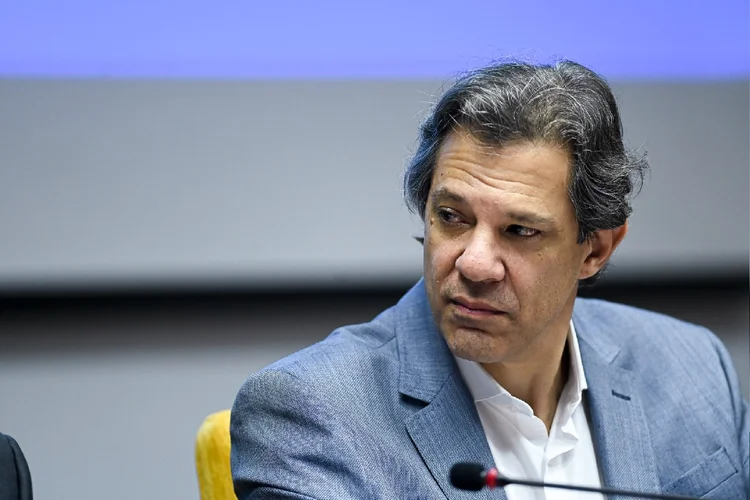 Ao mencionar as críticas que sofreu, Haddad afirmou que era necessário "baixar um pouco o tom" no debate (Ton Molina/NurPhoto/Getty Images)