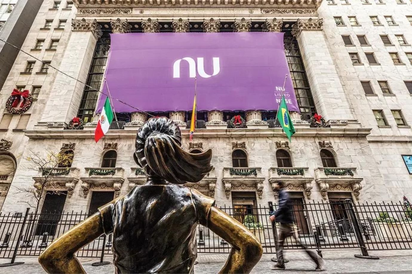 Nubank comprova tese, lucra US$ 1 bi em 2023 e vê ROE de mais de 40% no Brasil