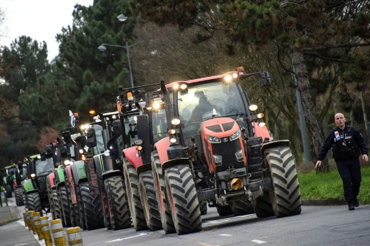 França: os protestos agrícolas, que se espalham por toda a União Europeia, atingiram na quinta-feira o coração das instituições europeias em Bruxelas