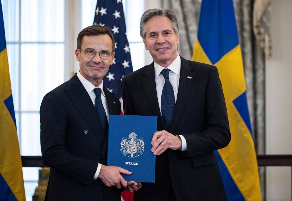 Suécia entra oficialmente na Otan, aliança militar liderada pelos EUA