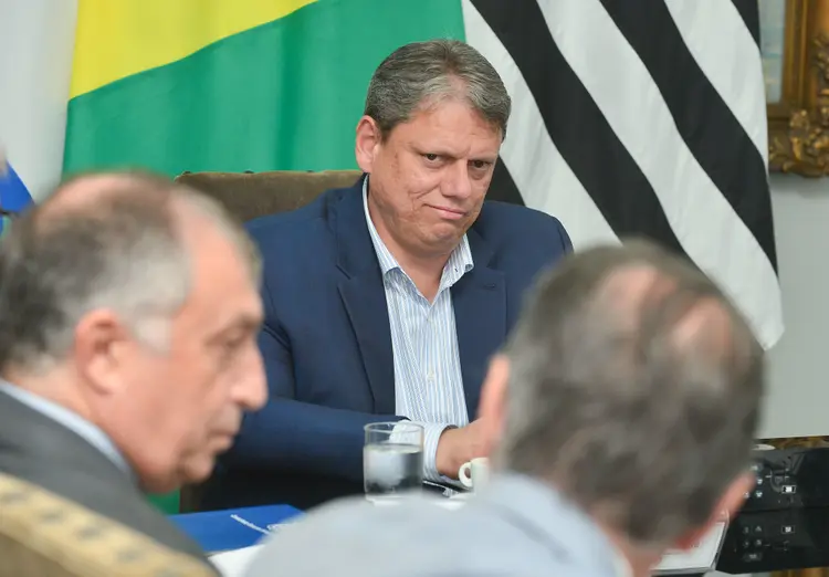 Tarcísio de Freitas: o Brasil deveria estar "se comportando melhor", já que o cenário externo já mantém o país em uma situação complicada ( Francisco Cepeda/ Governo do Estado de SP/Flickr)