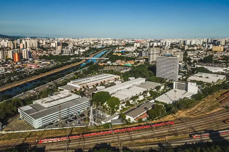 Vista aérea do E-business Park, maior complexo empresarial da cidade de São Paulo (E-business Park/Divulgação)
