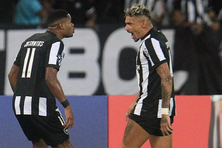 Botafogo e RB Bragantino entram em campo buscando a vaga na fase de grupos (Vítor Silva/ BFR/Reprodução)