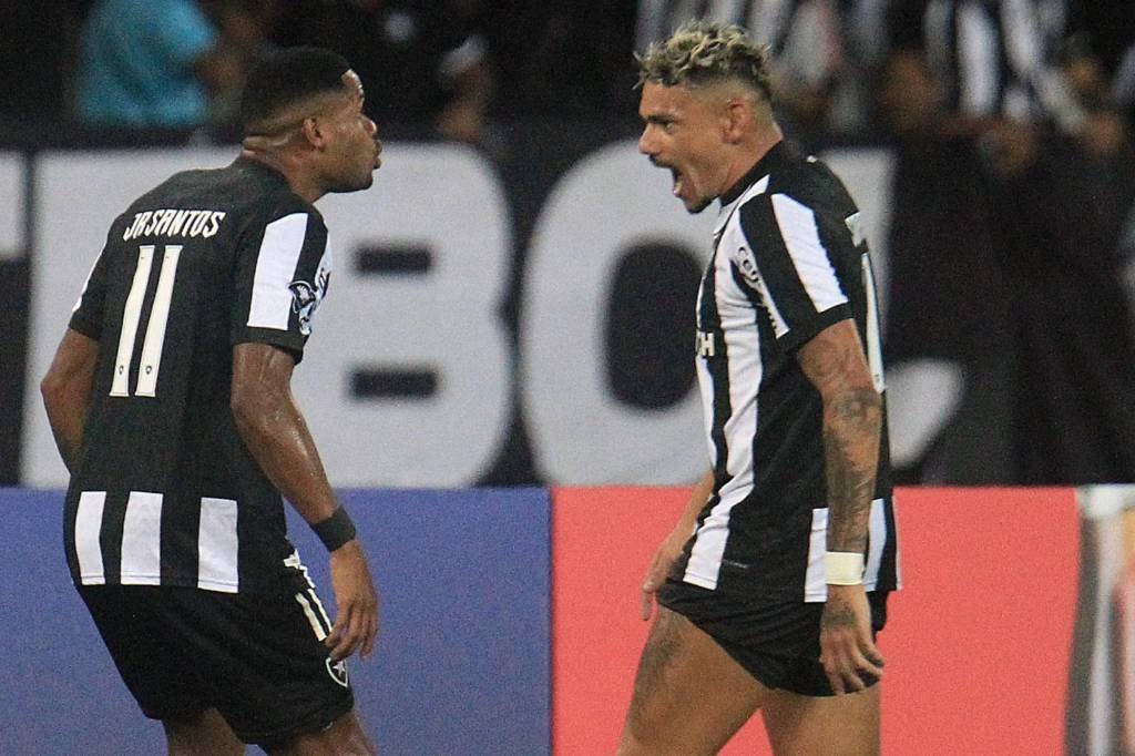 Botafogo x Universitário: onde assistir, horário e escalações do jogo pela Libertadores