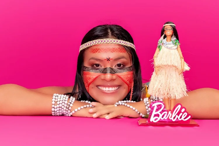 Maira Gomez é a 1ª Barbie indígena do Brasil (Danny Guimarães/Mattel/Divulgação)