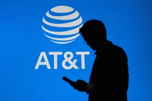 AT&T anuncia saída da DirecTV e volta foco para o 5G