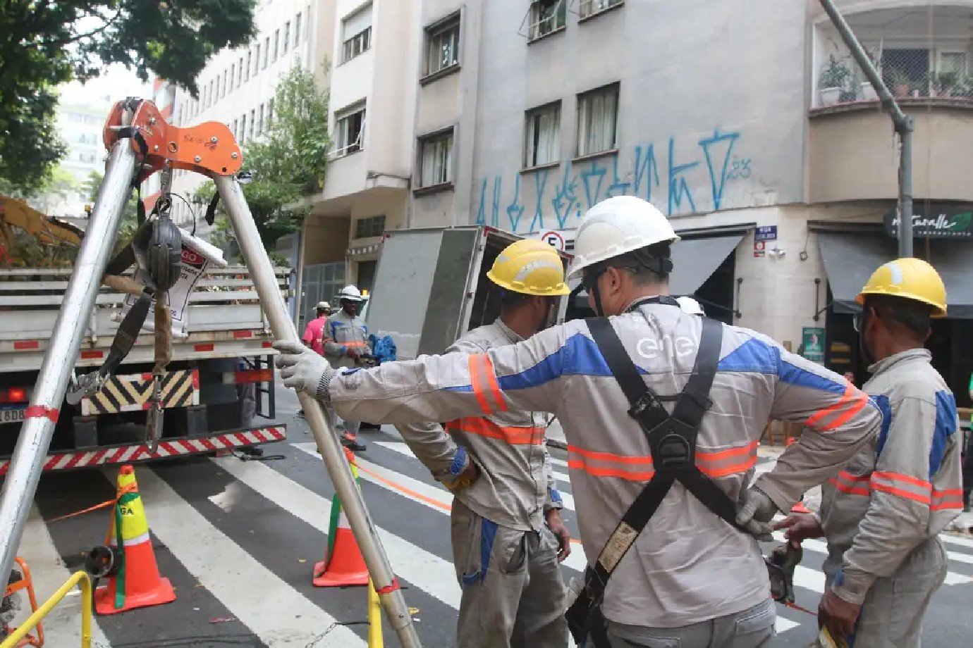 Tempo para atendimento de emergência da Enel SP dobra em três anos