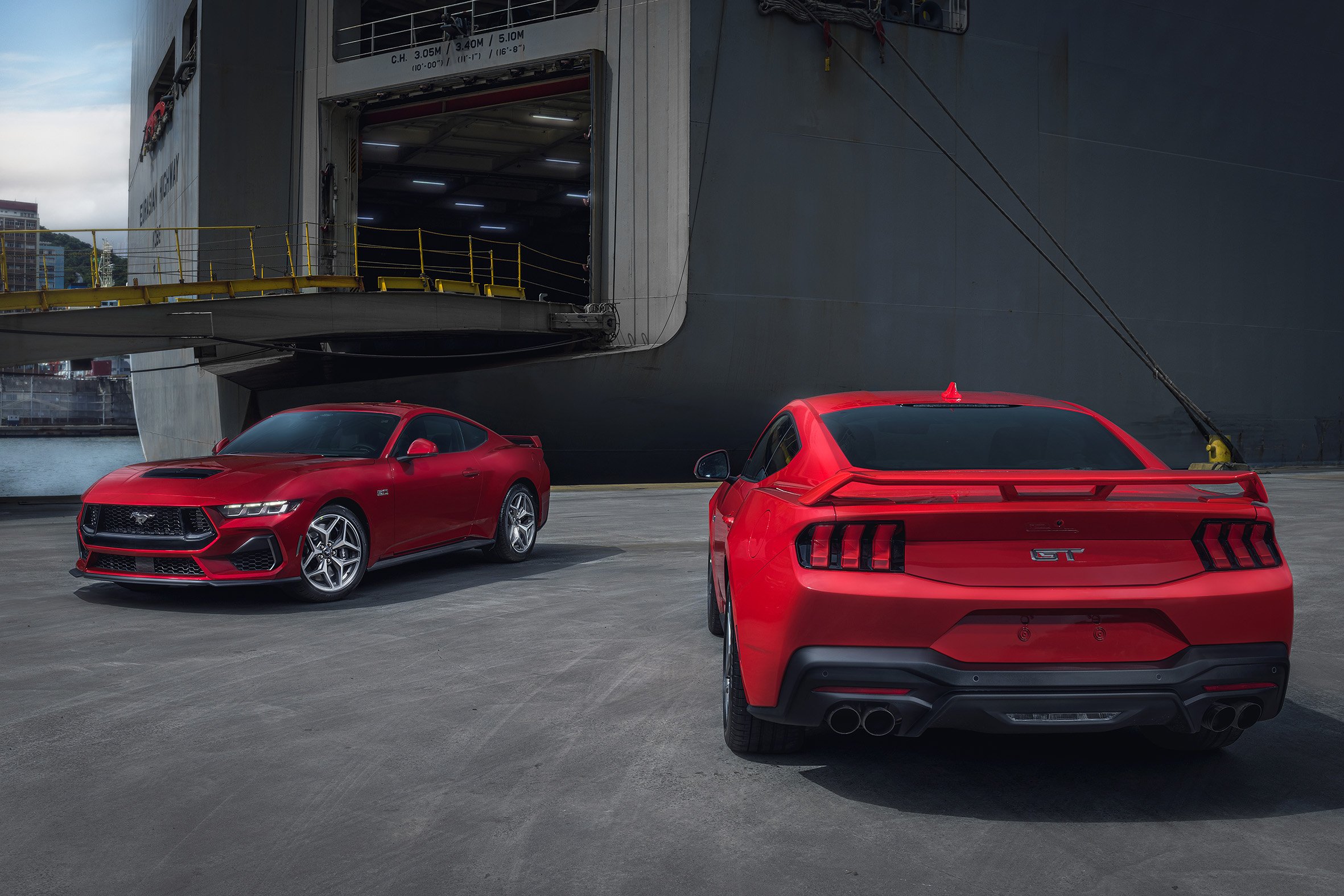 Novo Mustang GT Performance chega ao Brasil com imponência e potência; confira o preço