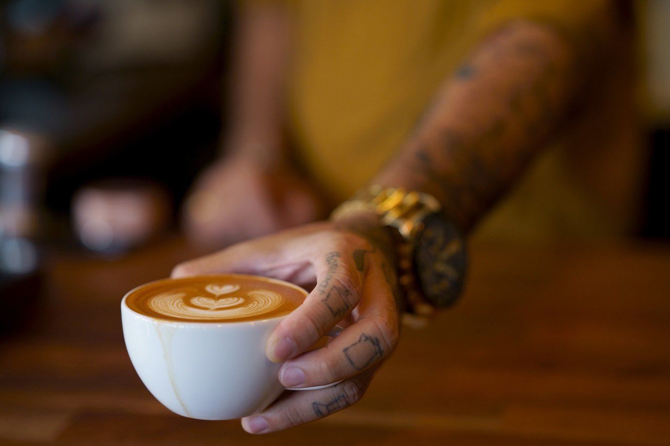 Do campo à xícara: saiba o caminho que o café percorre até chegar a sua mesa