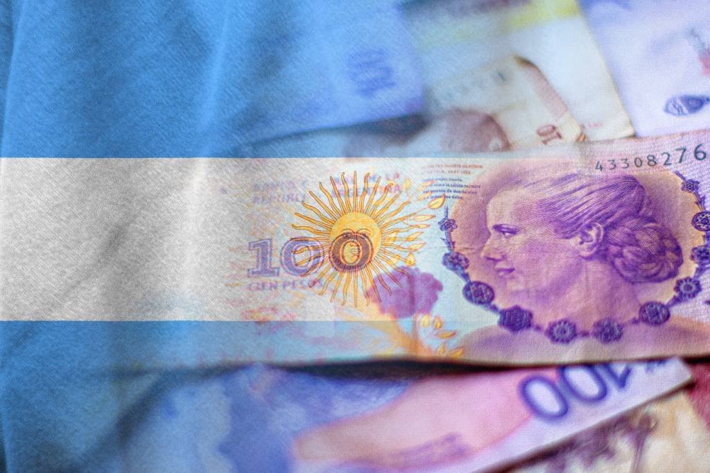 BC da Argentina surpreende e corta taxa básica de juros de 100% para 80%