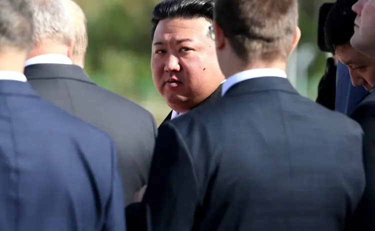 Documento dos EUA apontou que Kim poderia usar armas atômicas se percebesse que regime poderia cair (Kremlin Press Office / Handout/Anadolu Agency via Getty Images)
