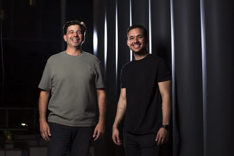 Luciano Cacace e Felipe Vieira, da Networkme: "Até 2030, a meta é contribuir para empregar 1 milhão de estudantes no Brasil" (Networkme/Divulgação)