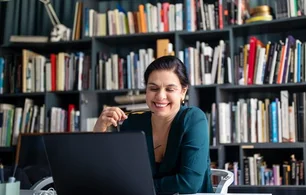 Imagem referente à matéria: Essa empresária criou uma startup de IA para mulheres e faturou US$ 750 mil sem investidores