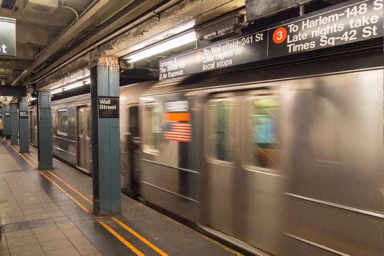 Estação de metrô de Nova York, a maior cidade dos Estados Unidos (	Fraser Hall/Getty Images)