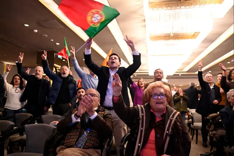 Eleições: portugueses escolhem 230 deputados neste domingo (Miguel Riopa/AFP/Getty Images)