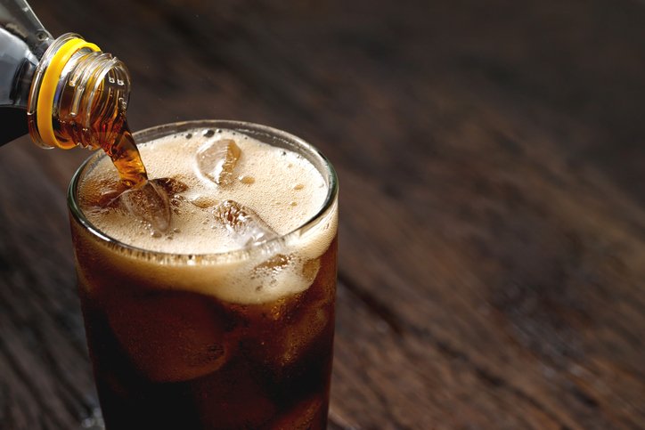 Como a indústria de bebidas não alcoólicas superou meta de redução de açúcar do Ministério da Saúde