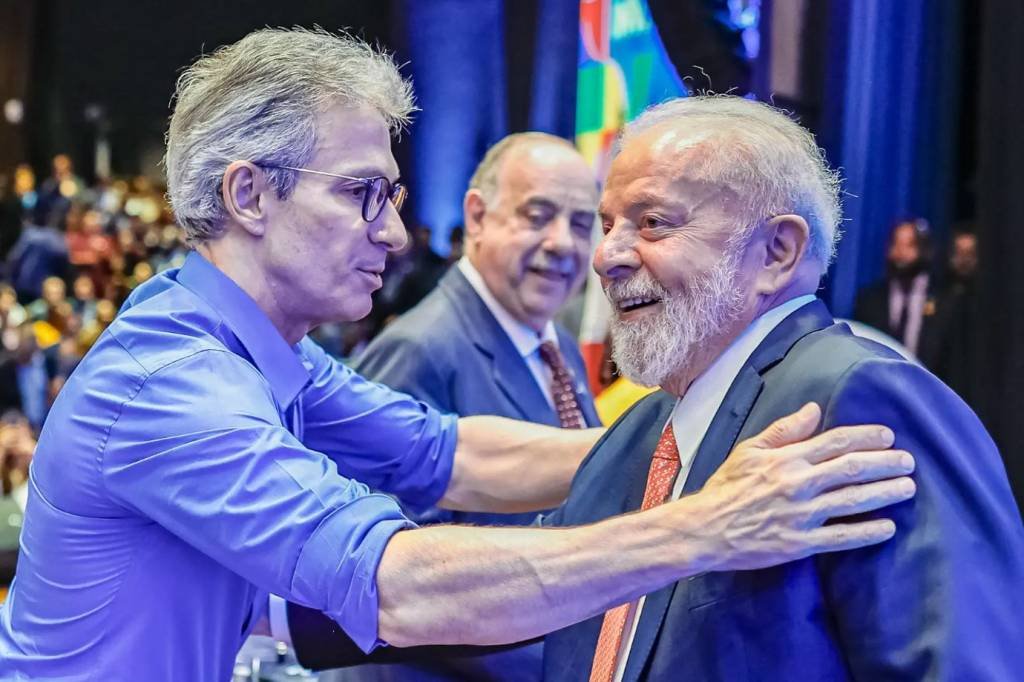 Lula recebe Romeu Zema para debater dívida de Minas com a União