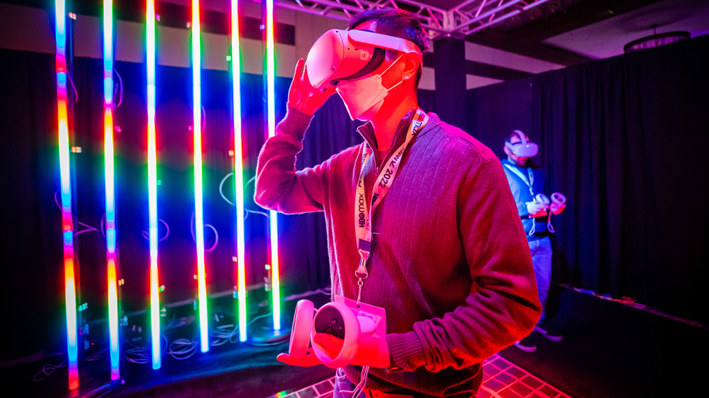 Óculos de realidade virtual podem começar a ler intenções humanas