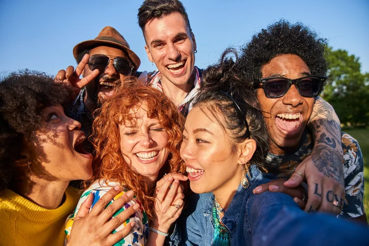 Dia Mundial da Felicidade: celebração ocorre nesta quarta-feira (	Flashpop/Getty Images)