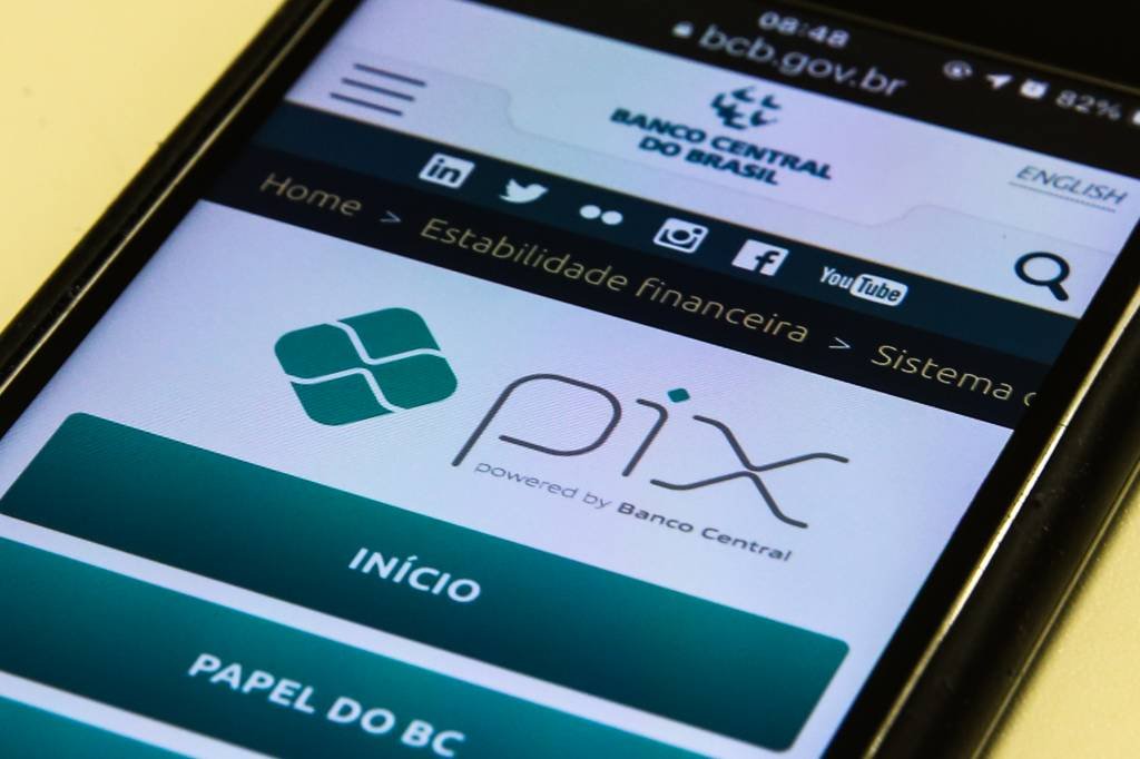 Transações via Pix em 2023 sobem 58% ante 2022 para R$ 17,2 tri, diz relatório