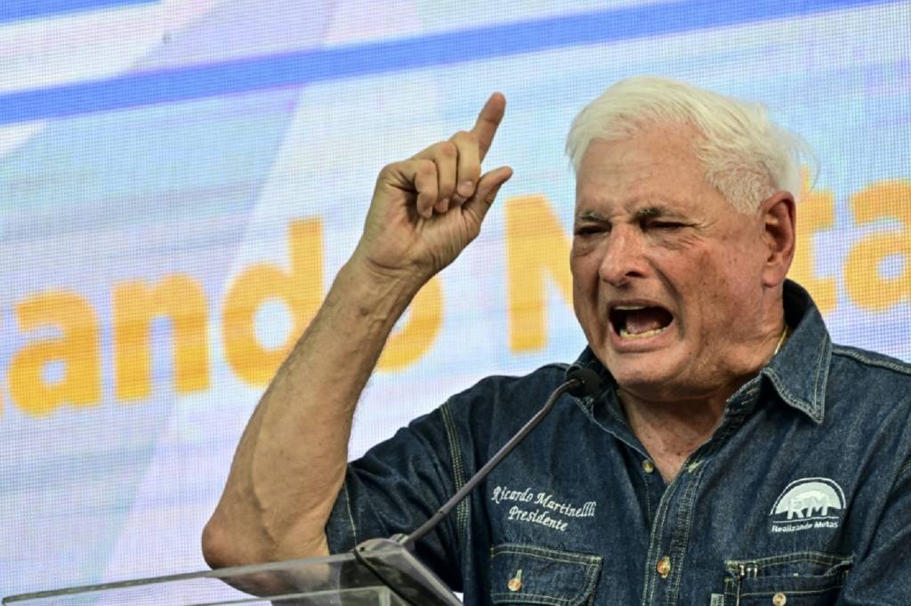 Tribunal Eleitoral do Panamá anula candidatura do ex-presidente Martinelli