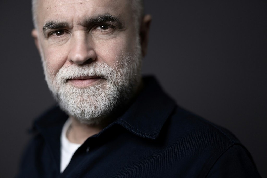 Karim Aïnouz, o cineasta brasileiro que conta as histórias das mulheres