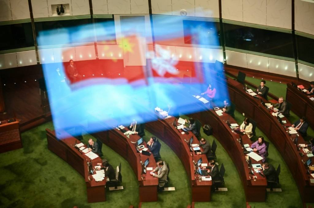 Hong Kong reforça seu arsenal repressivo com nova lei sobre segurança