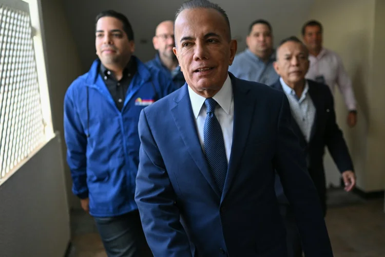O governador do estado venezuelano de Zulia, Manuel Rosales, em 10 de maio de 2023 (AFP)