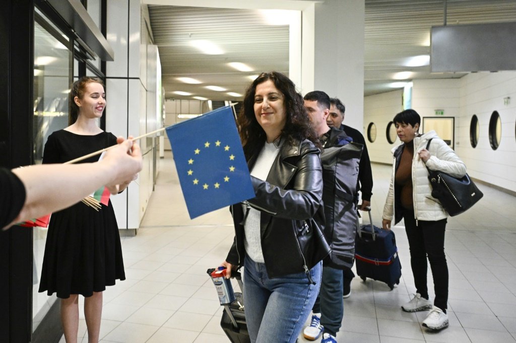 Búlgaros e romenos comemoram integração parcial no espaço Schengen