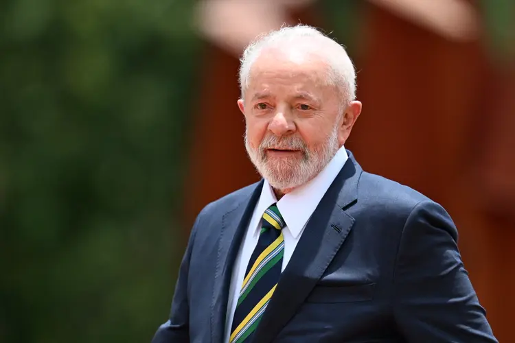 Lula: governo atual enfrenta muitos desafios em diversos setores (Luis Acosta/AFP)