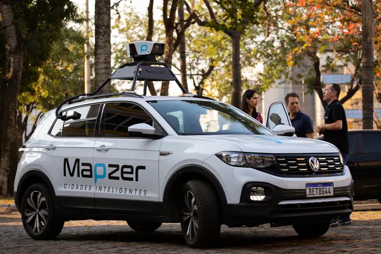 Carro de monitoramento da Mapzer: IA usada para encontra focos da Dengue