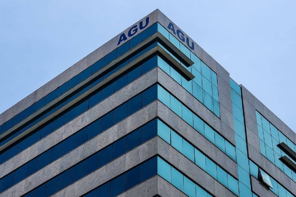 Comissão de especialistas da AGU estudará revisão de decreto sobre reforma administrativa