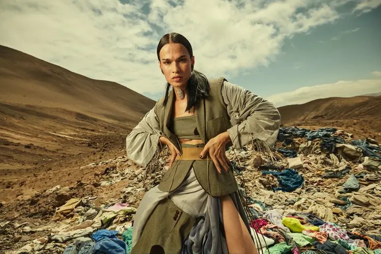 Atacama: desfile e fotos de Mauricio Nahas fizeram parte da campanha de conscientização sobre os efeitos colaterais da moda (Mauricio Nahas/Divulgação)